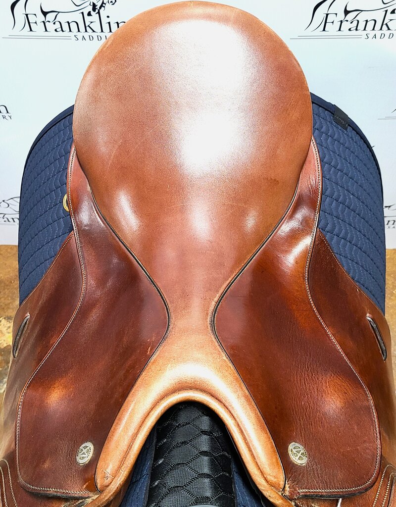 Crosby Jumping Saddle 17.5" Seat Consignment #757
