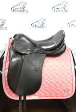 Stubben Genesis Dressage Saddle 17.5" Consignment #769