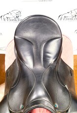 Stubben Genesis Dressage Saddle 17.5" Consignment #769