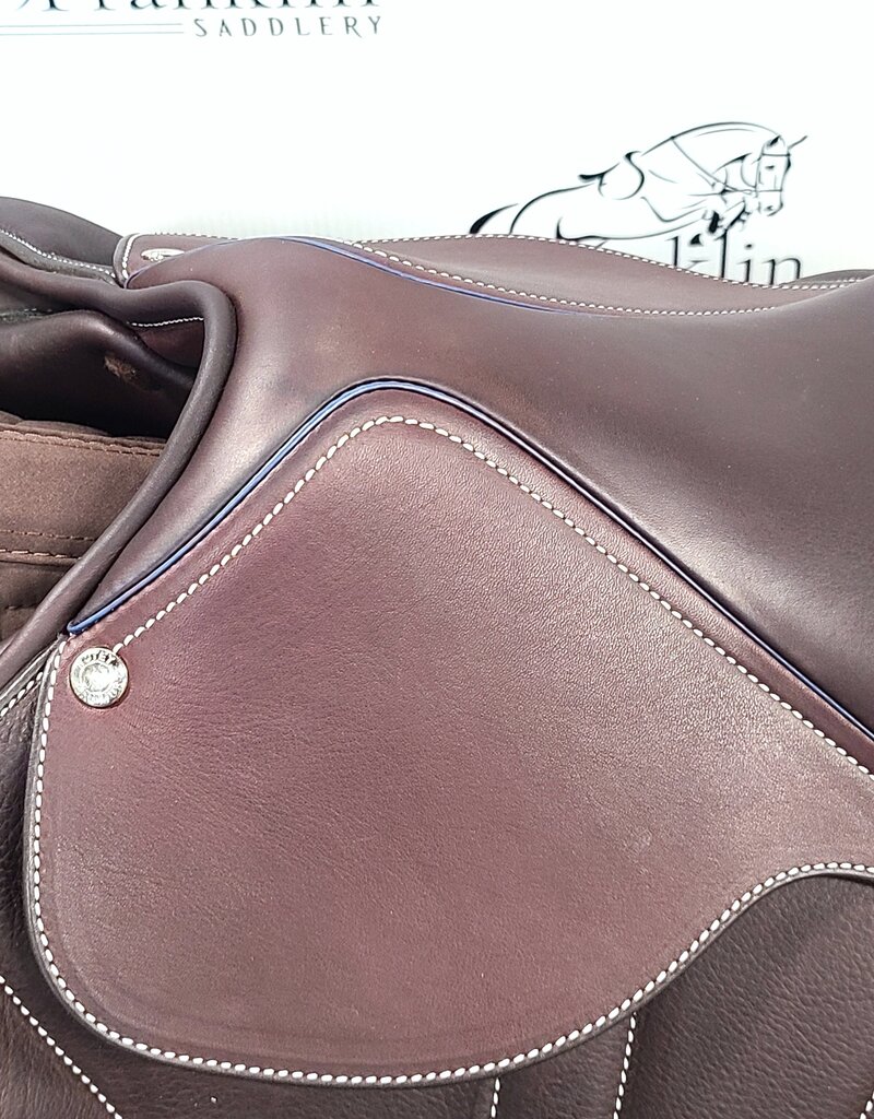Butet Butet Premium Integrated L 16.5" Seat 2.5 Flap Standard Tree Cachou Saddle with Navy Rear Piping and Seat Stream