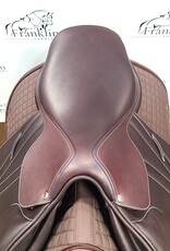 Butet Butet Premium Integrated L 16.5" Seat 2.5 Flap Standard Tree Cachou Saddle with Navy Rear Piping and Seat Stream