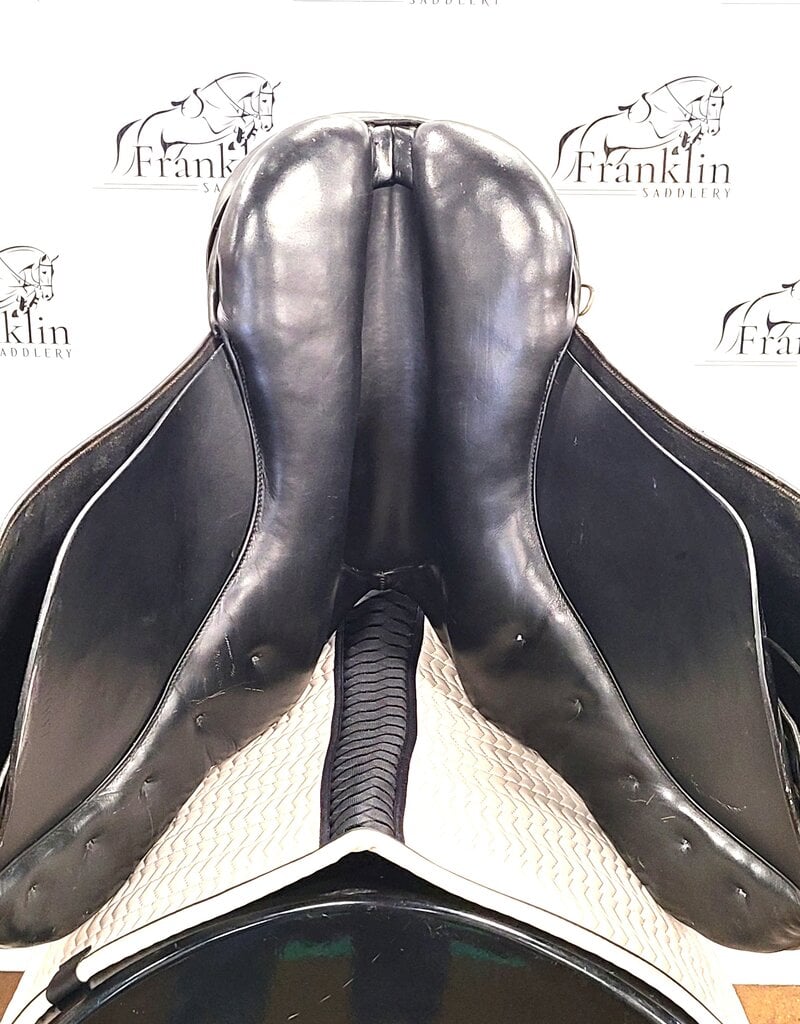 Kieffer Aachen II AT All Purpose Saddle 17" Seat Consignment #776