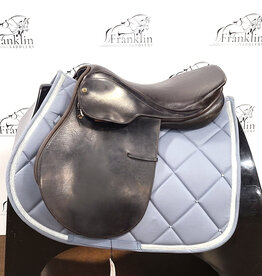 Courbette Merkur DL Close Contact Saddle 17" Seat MW Tree Consignment #789