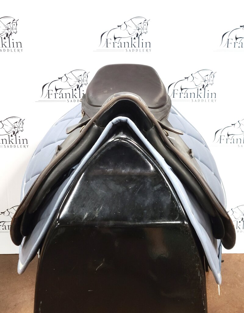 Courbette Merkur Jumping Saddle 17" Seat MW Tree Consignment #789