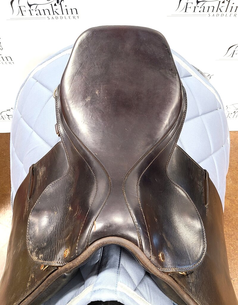 Courbette Merkur Jumping Saddle 17" Seat MW Tree Consignment #789