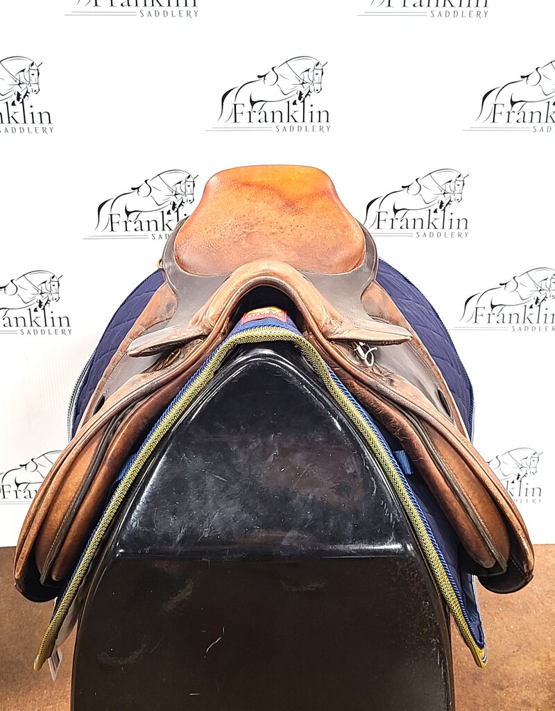 Crosby Jumping Saddle 16.5" Seat Consignment #787