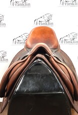 Used Butet C 17.5" Seat 2.25 Flap Standard Tree Gold Saddle Consignment #790