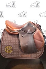 Used Butet C 17.5" Seat 2.25 Flap Standard Tree Gold Saddle Consignment #790