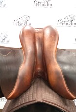 Used Butet C 17.5" Seat 2.25 Flap Standard Tree Gold Saddle Consignment #790