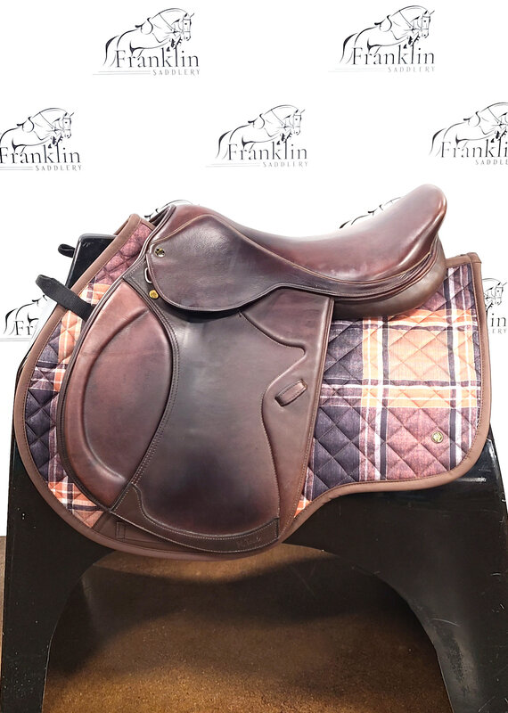 M. Toulouse M. Toulouse Premia Close Contact Saddle 17.5" Seat Consignment #800