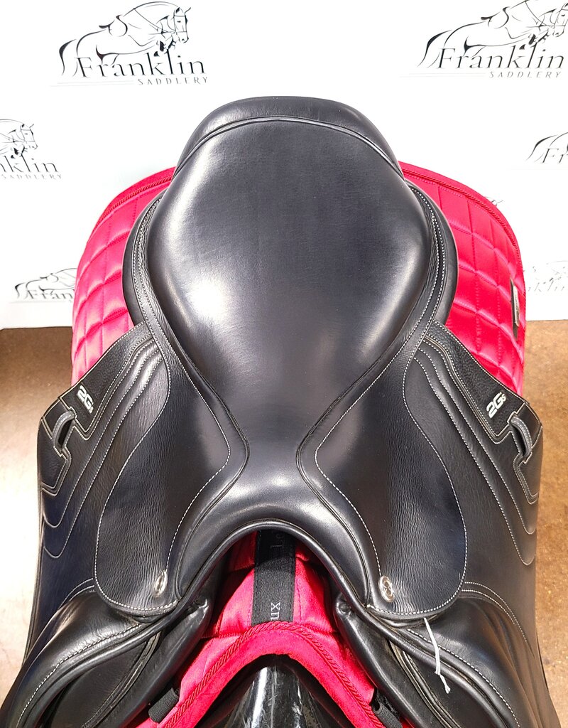 CWD 2Gs Jumping Saddle 17" Seat Consignment #801