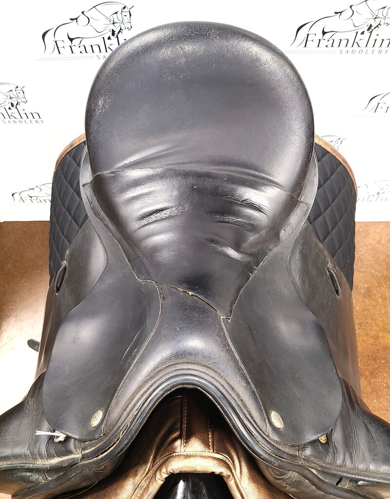 Frank Baines Omni Dressage Saddle 17" Seat Consignment #804