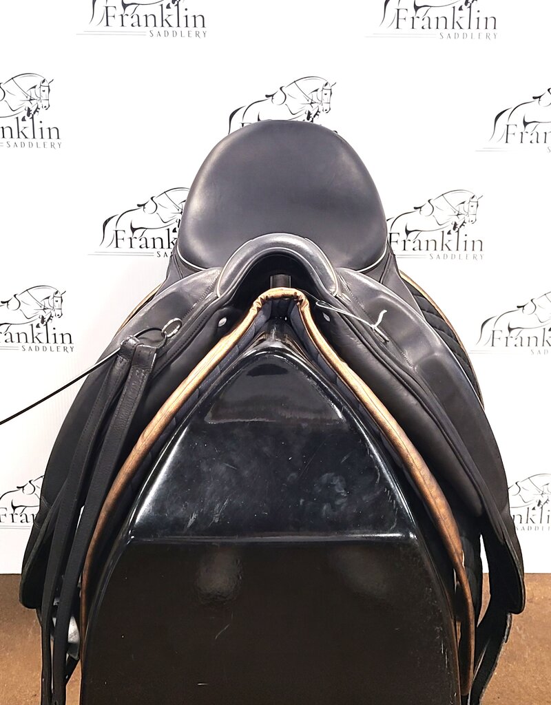 Devoucoux Monoflap Dressage Saddle 18.5" Seat Consignment #812