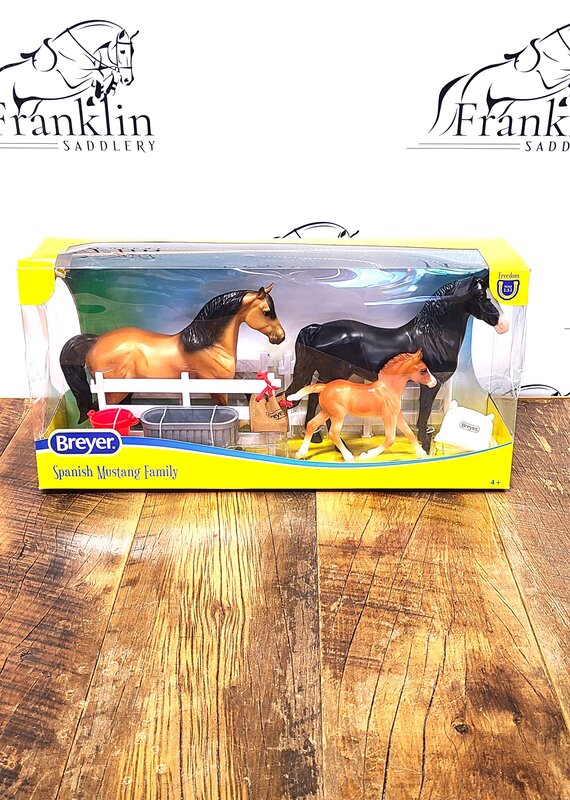 Breyer Breyer Spanish Mustang Family