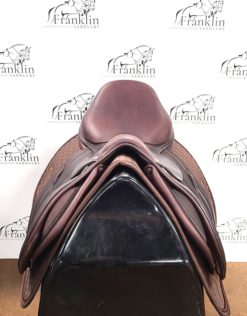 Butet Used Butet Premium M 17.5" Seat 2.5 Flap Extra Wide Tree D+TF Panel Cachou Saddle Consignment #639