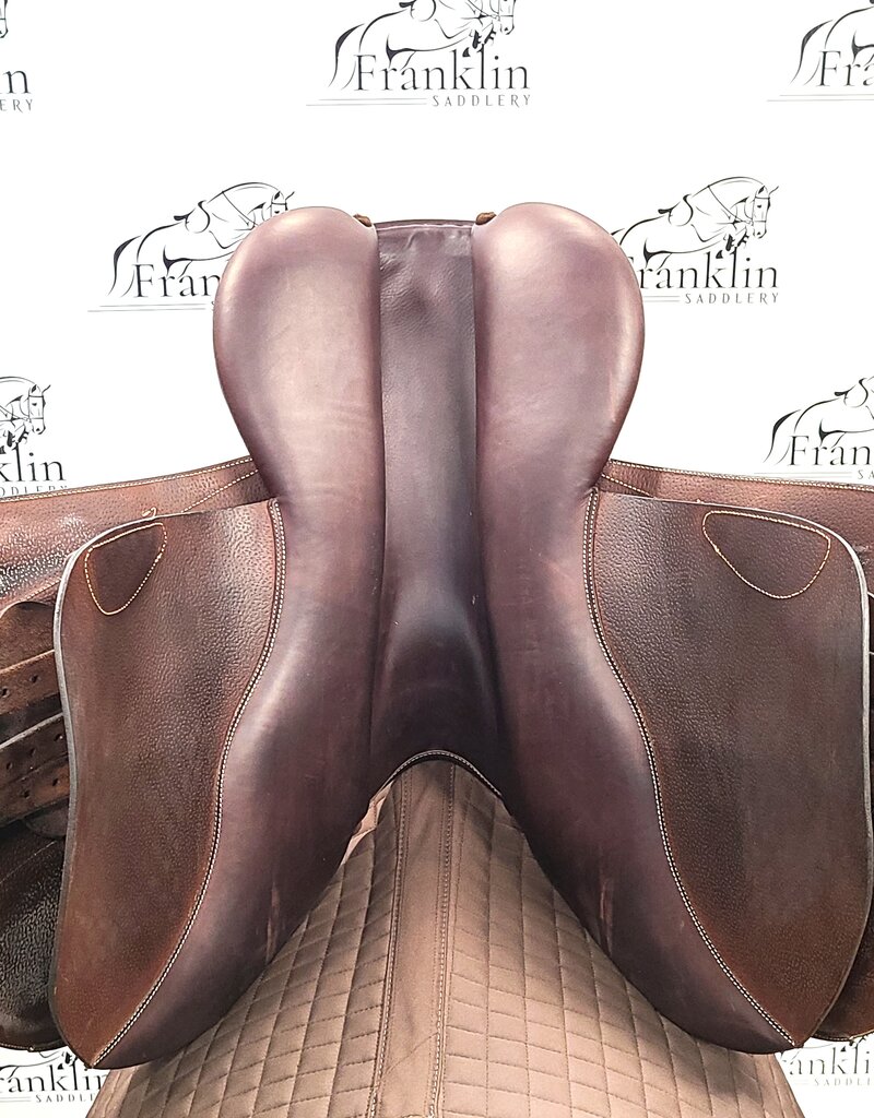 Butet Used Butet Premium M 17.5" Seat 2.5 Flap Extra Wide Tree D+TF Panel Cachou Saddle Consignment #639