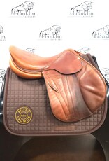 Butet Used Butet Premium M 17.5" Seat 2.5 Flap Standard Tree Saddle FABDT Panels (Non-Integrated Panels)