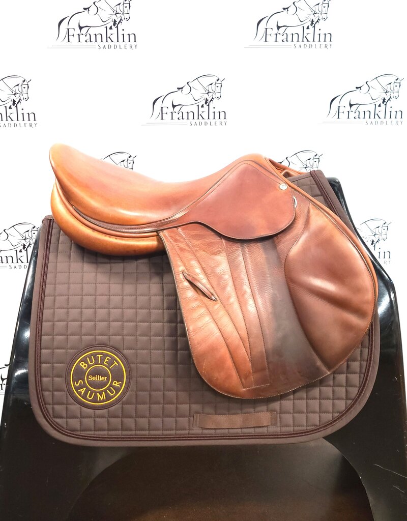 Butet Used Butet Premium M 17.5" Seat 2.5 Flap Standard Tree Saddle FABDT Panels (Non-Integrated Panels)