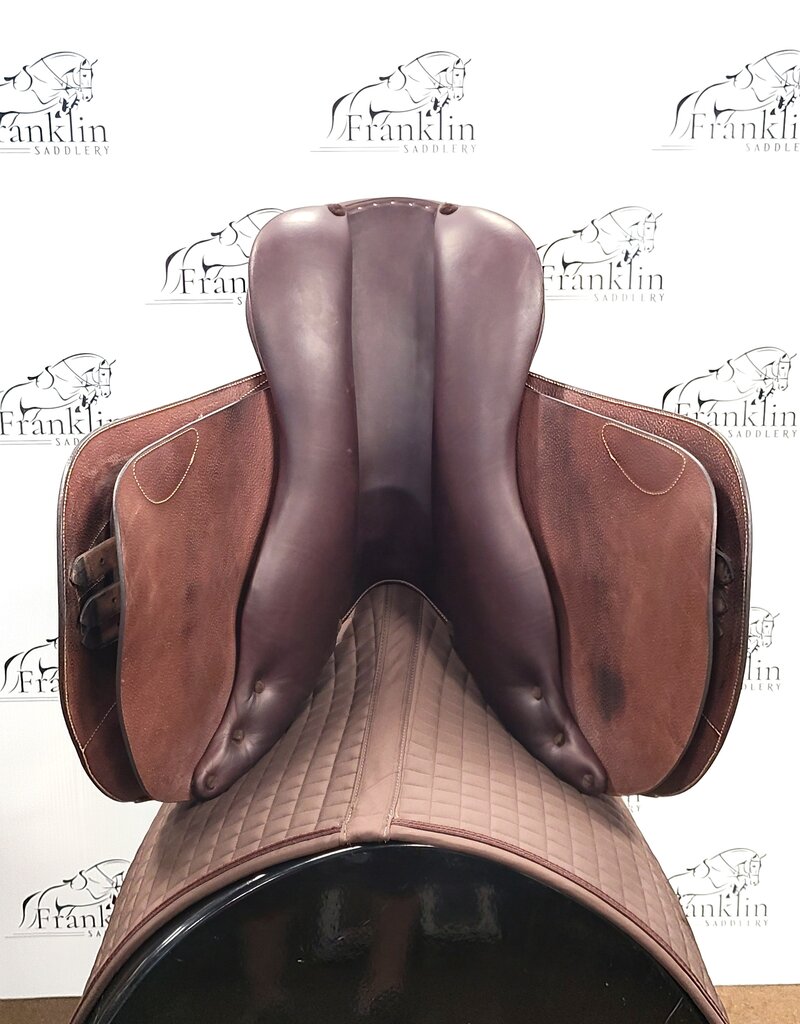 Butet Used Butet L 17" Seat 2.5 Flap X-wide Tree Cachou Wool Flocked Saddle Consignment #658