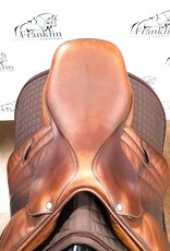 Butet Used Butet Premium Integrated M 17.5 Seat 1.75 Flap Standard Tree Gold Saddle