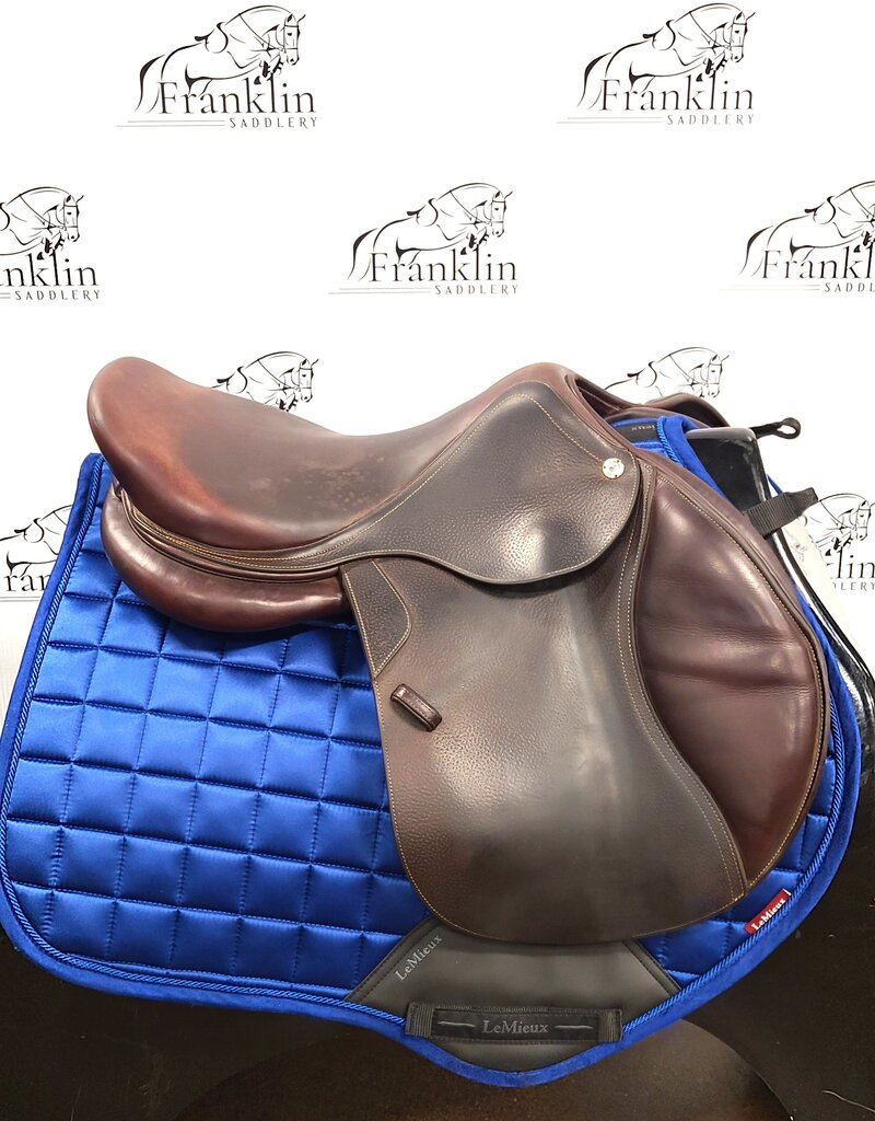 CWD Jumping Saddle 17.5" Seat Medium Tree Consignment #817