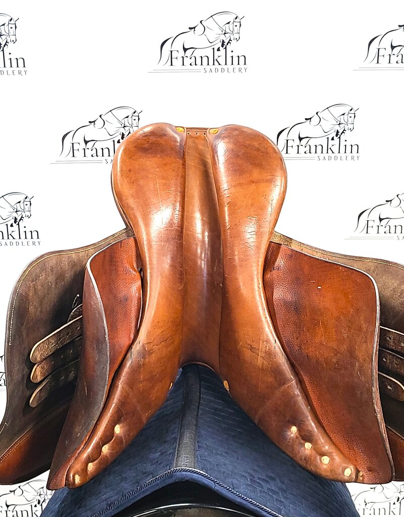 Bruno Delgrange English Saddle 17.5" Seat Consignment #825