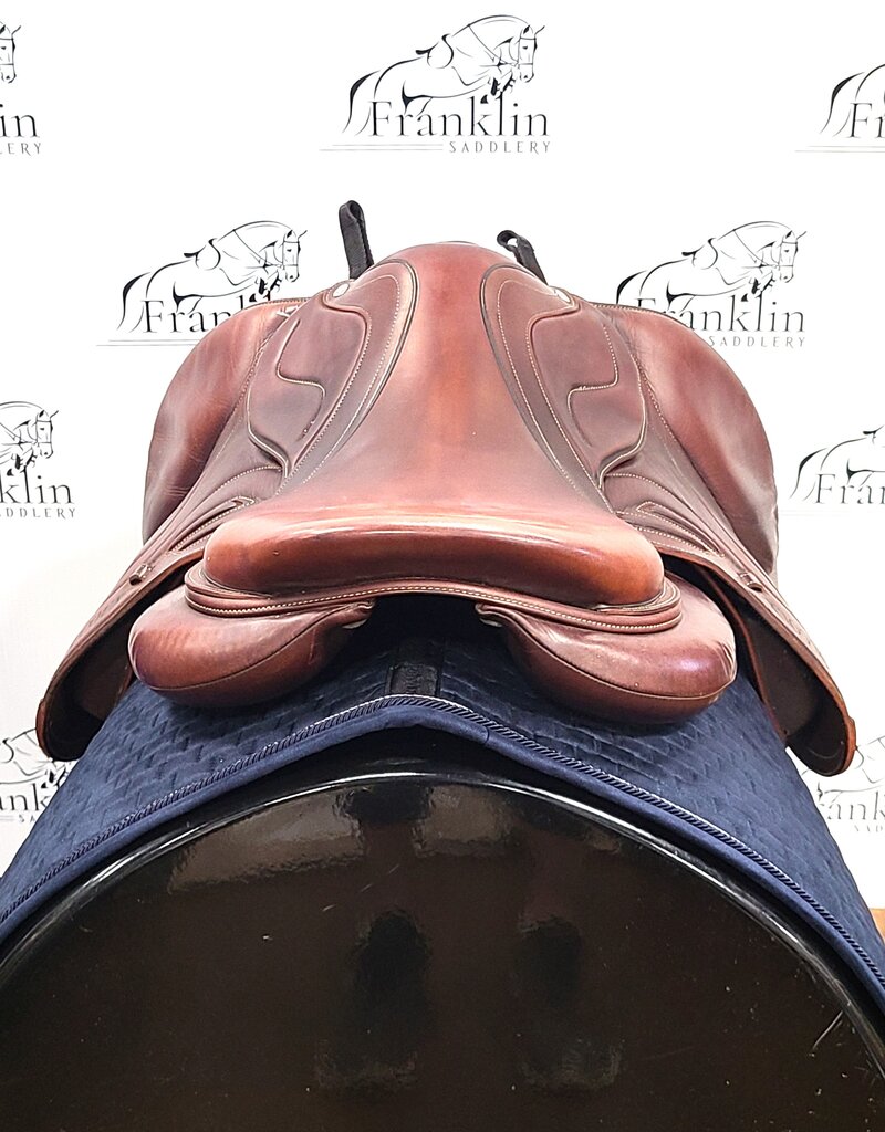 Devoucoux Biarritz Jumping Saddle 18" Seat Consignment #823