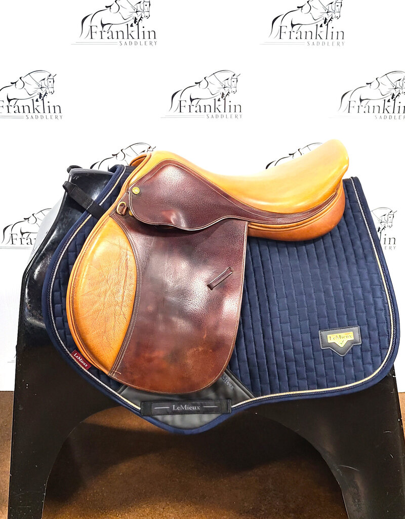 Dover Circuit Jumping Saddle 17" Seat Medium Tree Consignment #821