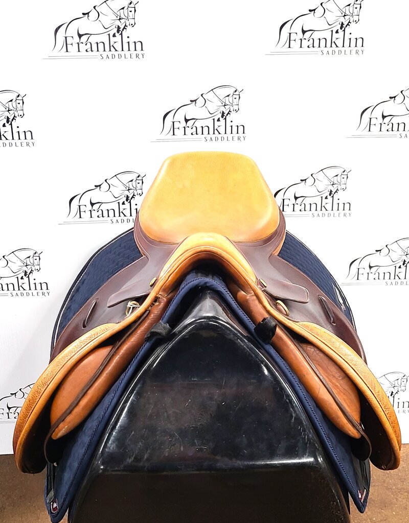 Dover Circuit Jumping Saddle 17" Seat Medium Tree Consignment #821