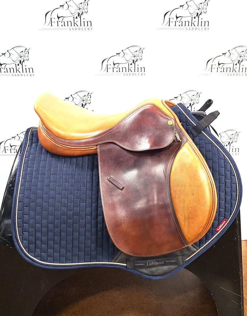 Dover Circuit Jumping Saddle 17" Seat Medium Tree Consignment #821