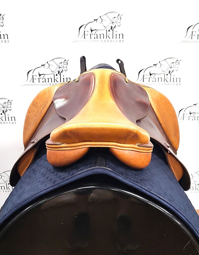 Dover Circuit Jumping Saddle 17" Seat Medium Tree Consignment #821