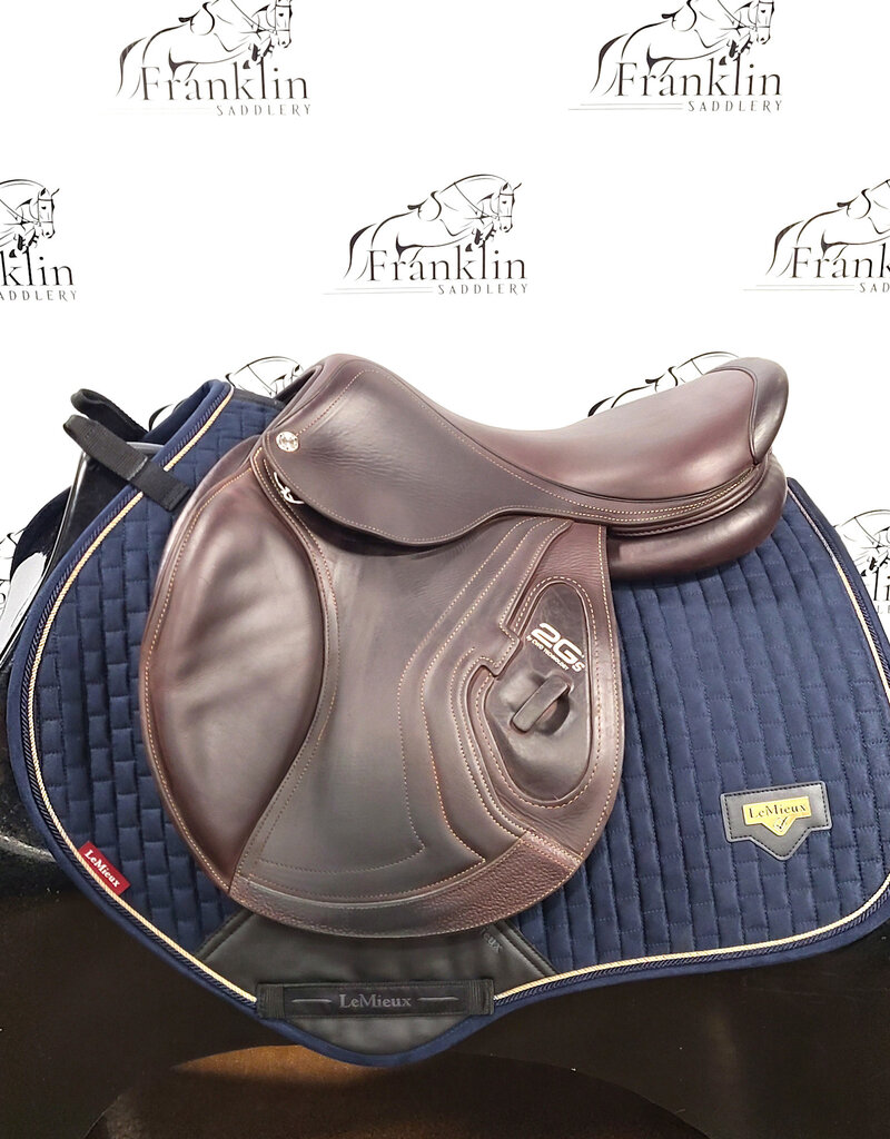 CWD 2Gs Jumping Saddle 17.5" Seat Consignment #826