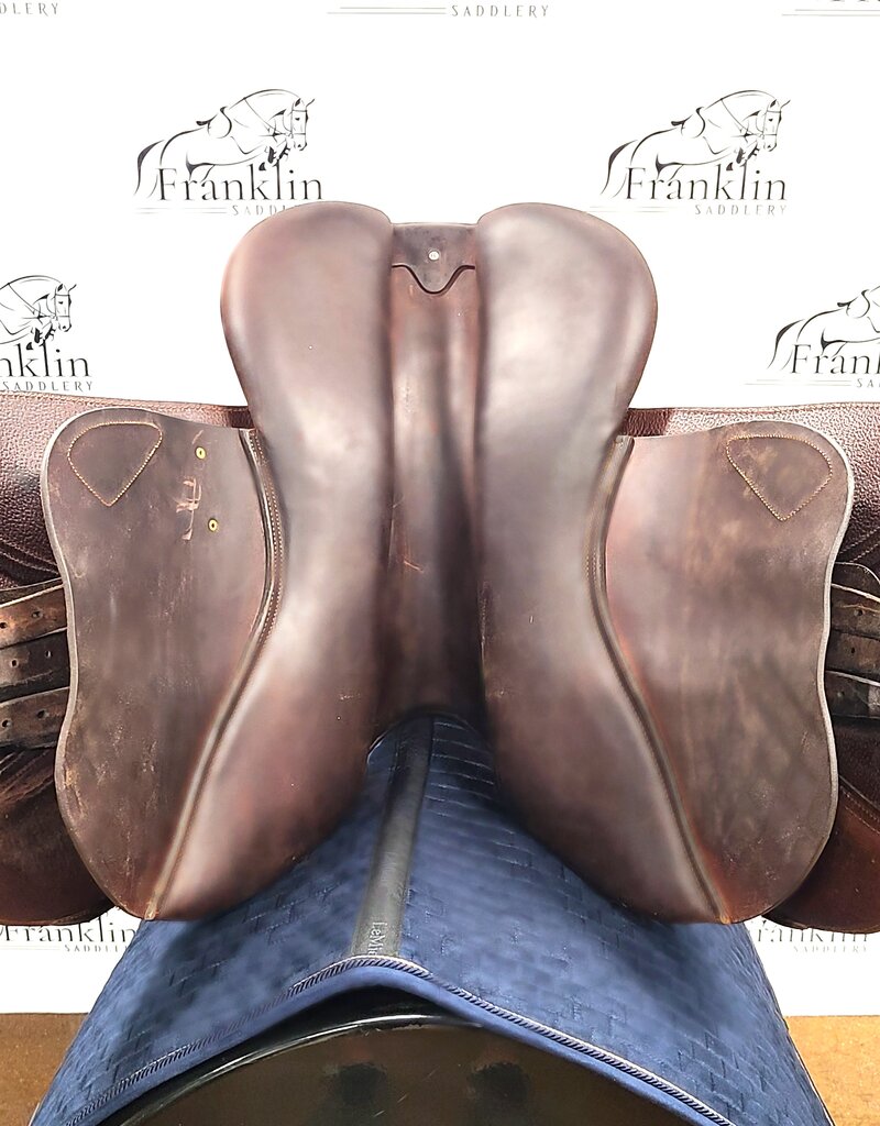 CWD 2Gs Jumping Saddle 17.5" Seat Consignment #826