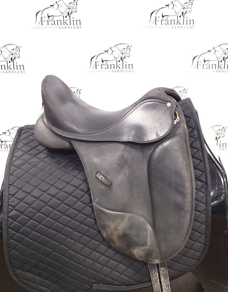 Wintec Isabell Werth Dressage Saddle 16.5" Seat Consignment #822