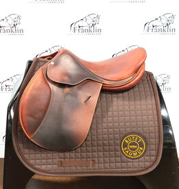 Used Butet 2007 L 17" Seat 1 Flap Standard Tree Gold Saddle Consignment #835
