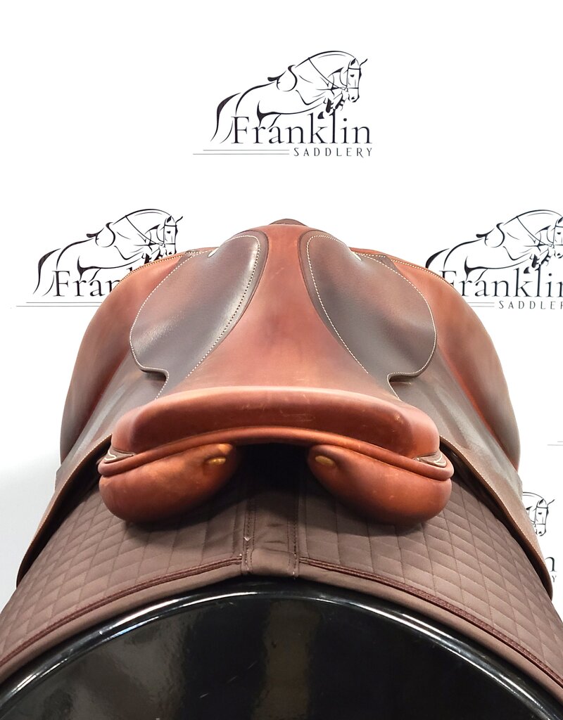 Used Butet 2007 L 17" Seat 1 Flap Standard Tree Gold Saddle Consignment #835