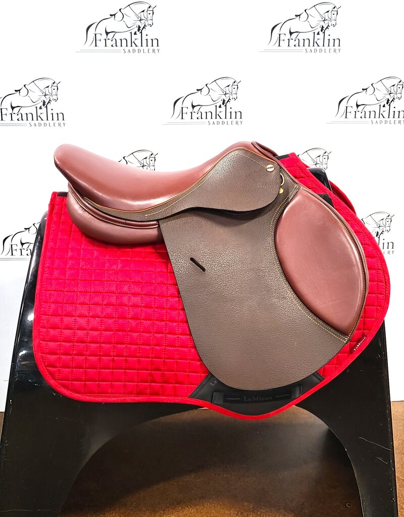 HDR Advantage Jumping Saddle 17.5" Seat Medium Tree Consignment #834