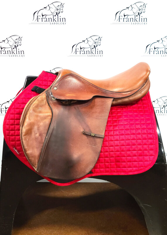 Barnsby Jumping Saddle 18" Seat Consignment #827