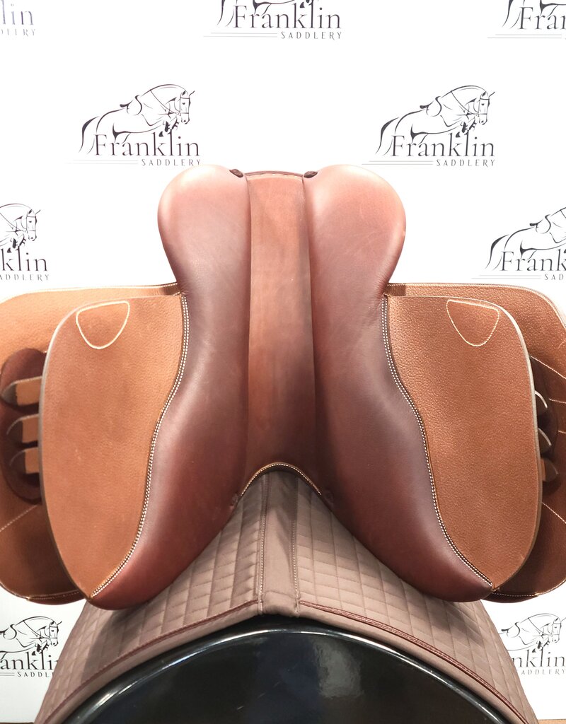 Butet Butet Premium Integrated L 15" Seat 1.5 Flap Standard Tree Gold Saddle