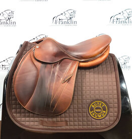 Butet Used 2021 Butet P 17" Seat 2 Flap Premium Non-Integrated Wide Tree Gold Saddle