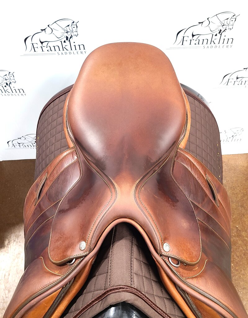 Butet Used 2021 Butet P 17" Seat 2 Flap Premium Non-Integrated Wide Tree Gold Saddle