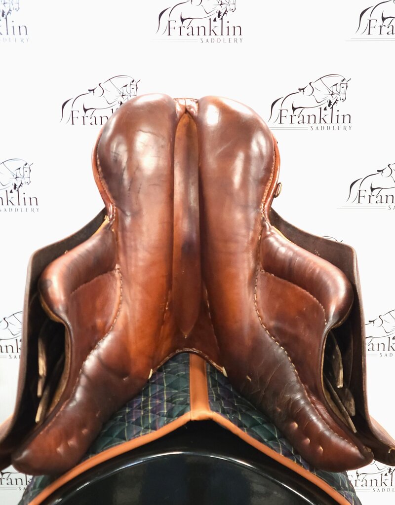 Stubben Hunter Jumper Saddle 17.5" Seat Consignment #839