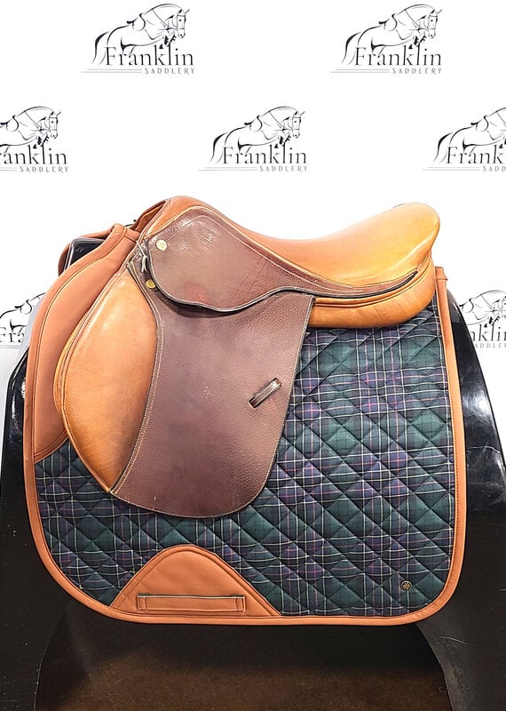 Beval Jumping Saddle 17.5" Seat Consignment #848