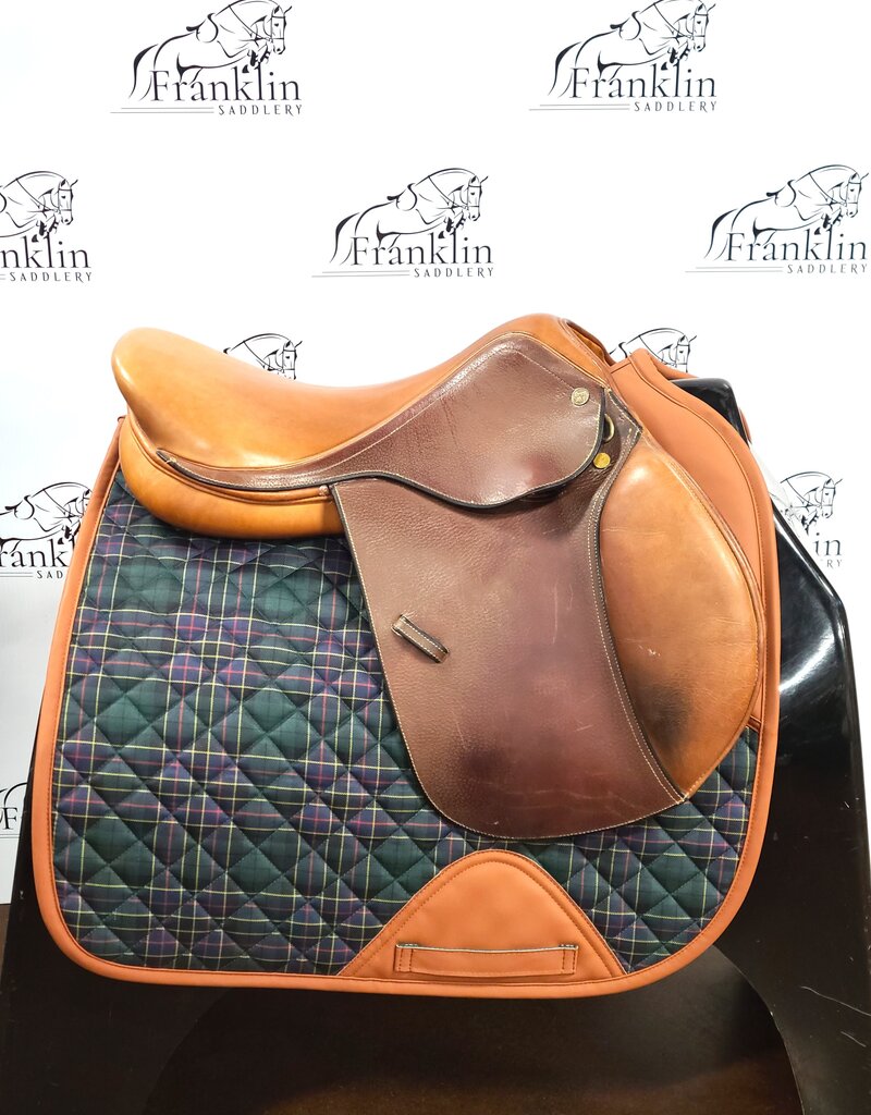 Beval Jumping Saddle 17.5" Seat Consignment #848