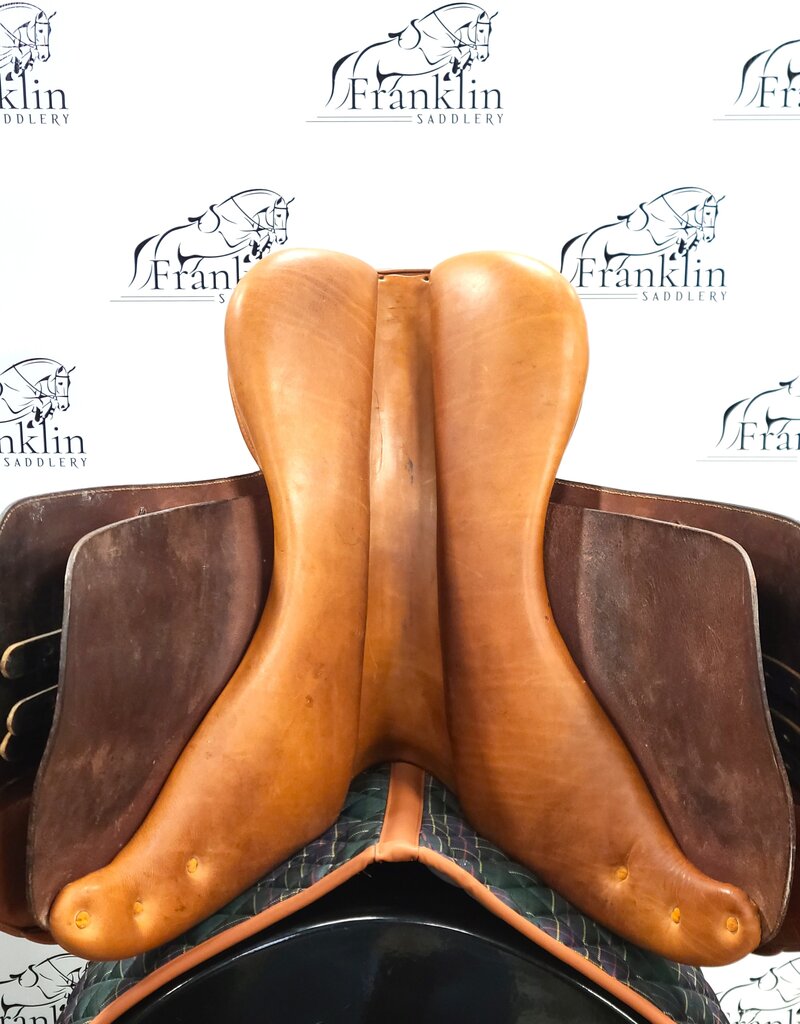 Beval Jumping Saddle 17.5" Seat Consignment #848