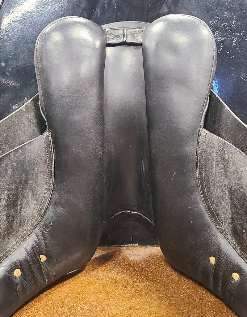 KFD Dressage Saddle 18.5" Seat Wide Tree Consignment #844