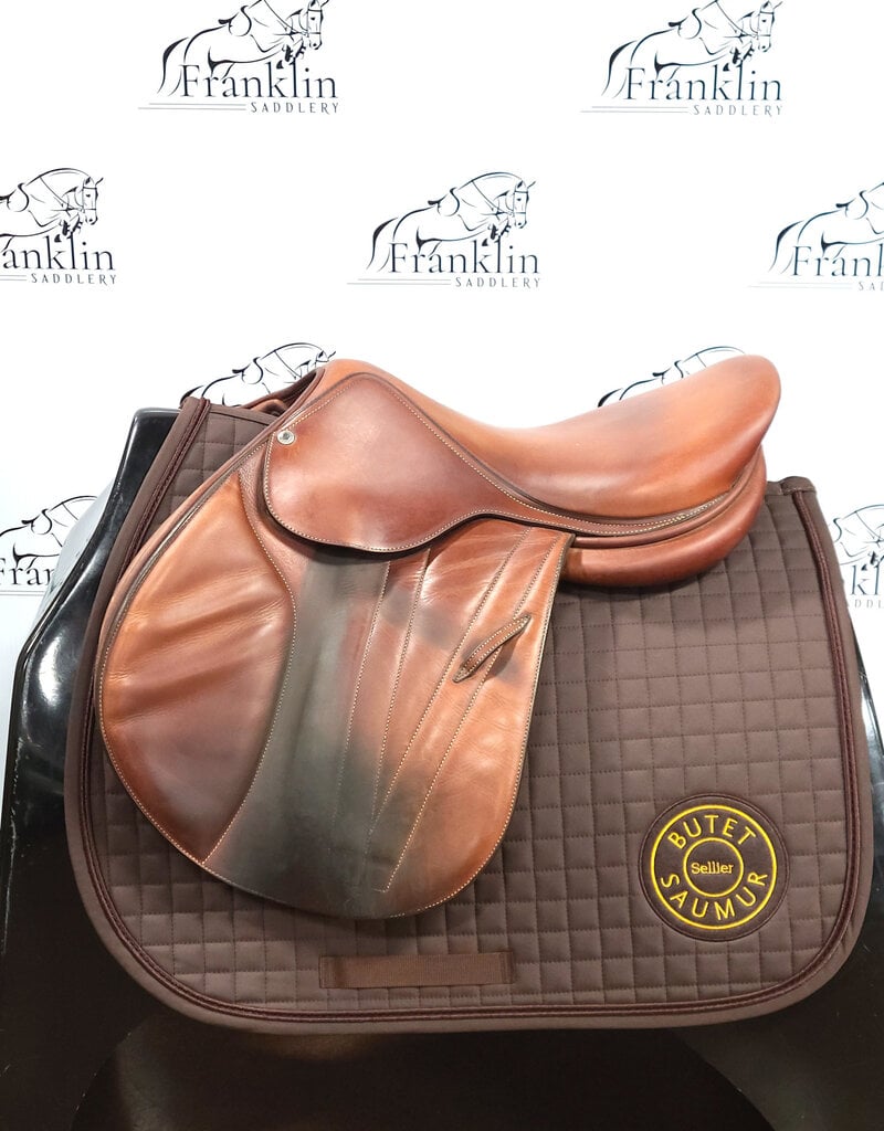 Butet Used 2020 Butet Premium Integrated M 16.5" Seat 2.25 Flap Standard Tree Gold Saddle