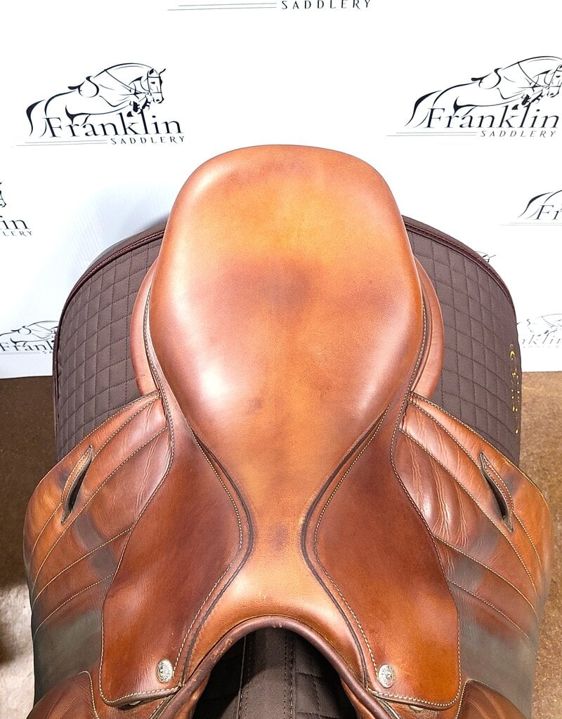 Butet Used 2020 Butet Premium Integrated M 16.5" Seat 2.25 Flap Standard Tree Gold Saddle