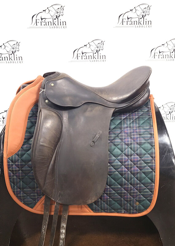 Miller Passier Dressage Saddle 17" Seat Medium Tree Consignment #850