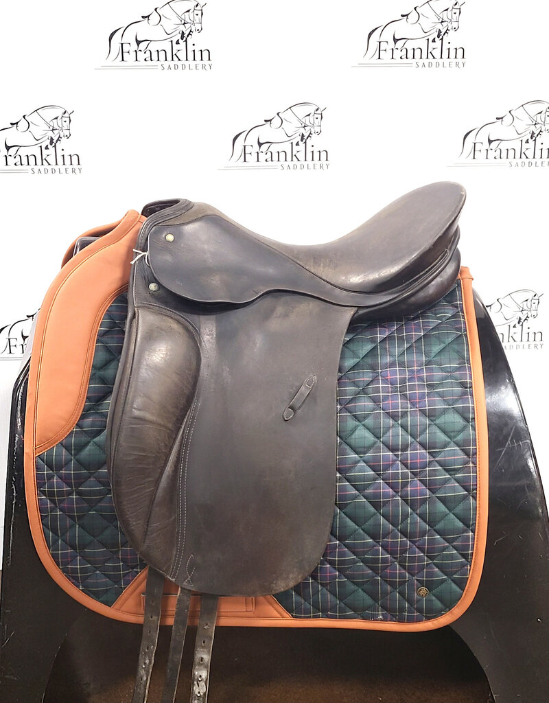 Miller Passier Dressage Saddle 17" Seat Medium Tree Consignment #850